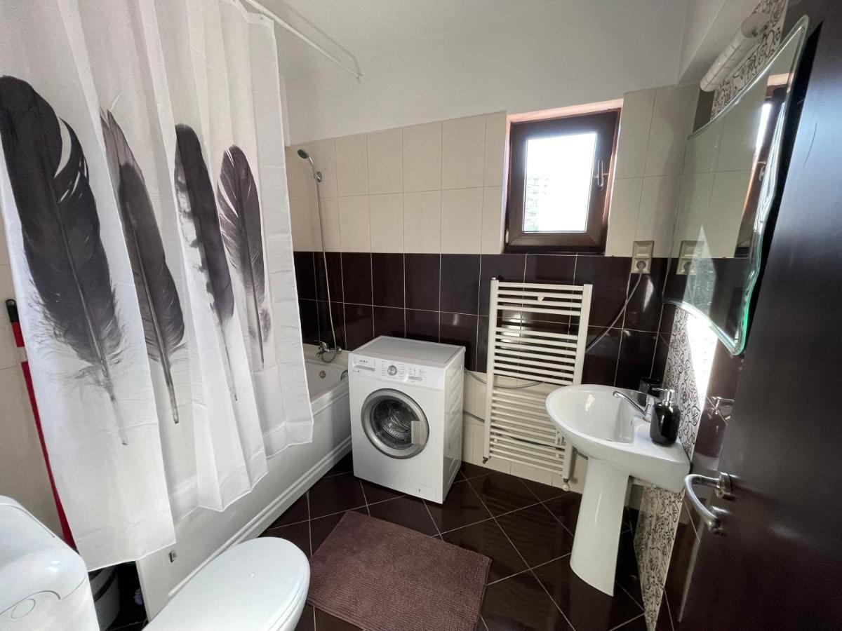 En Passant / A Time In Iasi Apartment Exterior photo