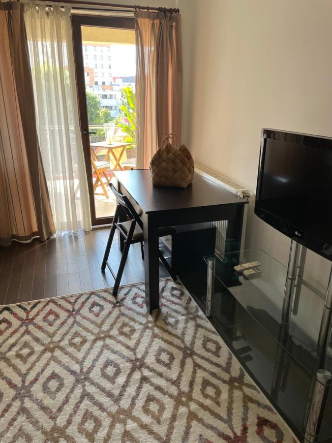 En Passant / A Time In Iasi Apartment Exterior photo